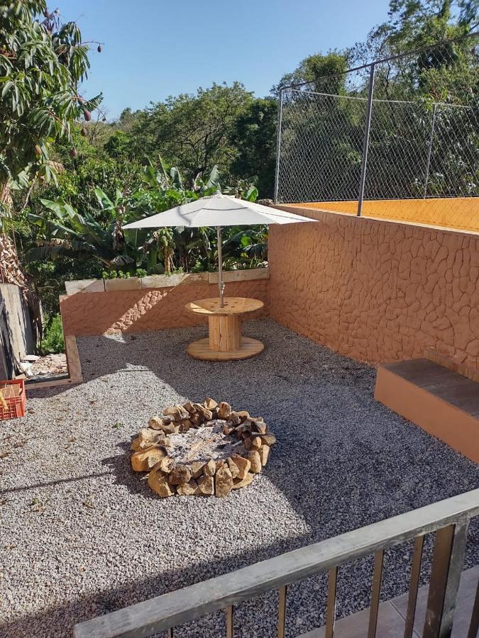 Chacara Bella Vida Com Piscina Churrasqueira Salao De Festas Fogao A Lenha Quadra Арасаригуама Екстериор снимка