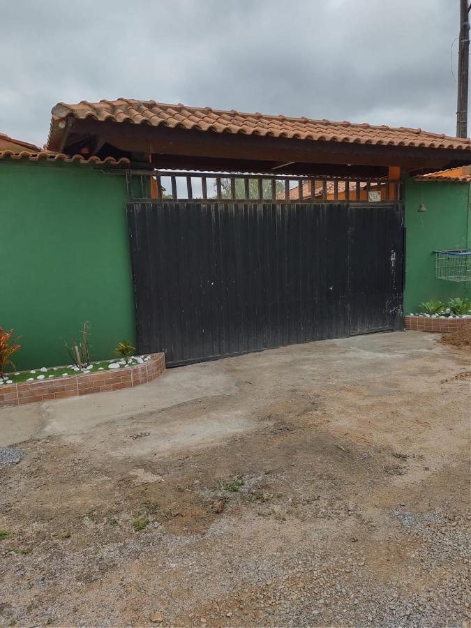 Chacara Bella Vida Com Piscina Churrasqueira Salao De Festas Fogao A Lenha Quadra Арасаригуама Екстериор снимка
