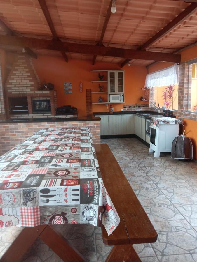 Chacara Bella Vida Com Piscina Churrasqueira Salao De Festas Fogao A Lenha Quadra Арасаригуама Екстериор снимка