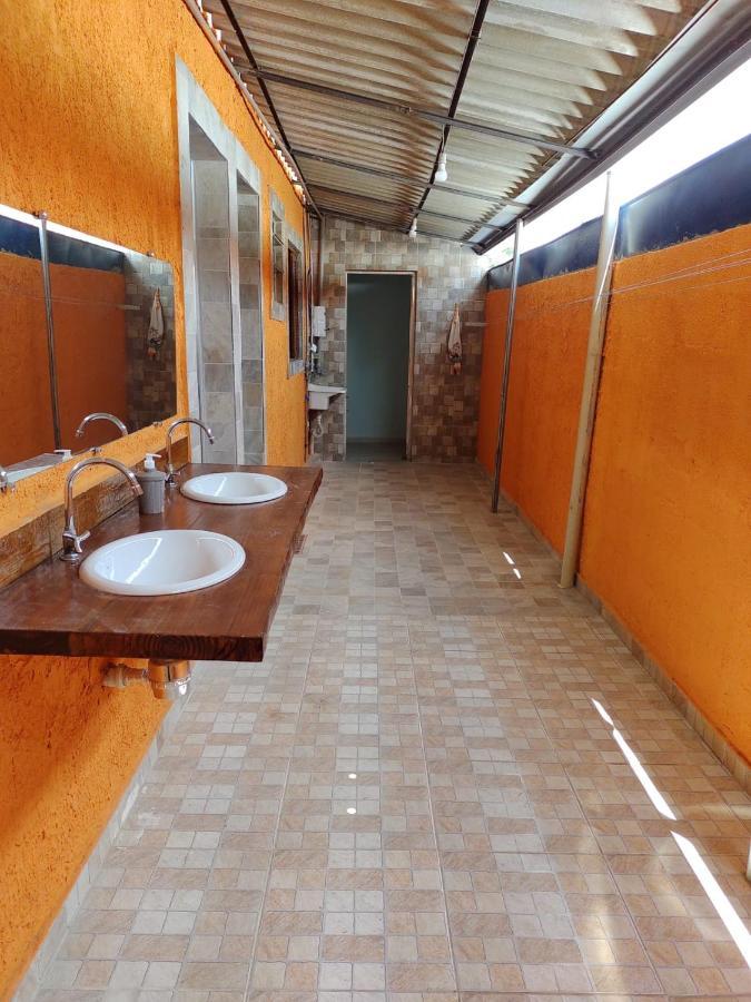 Chacara Bella Vida Com Piscina Churrasqueira Salao De Festas Fogao A Lenha Quadra Арасаригуама Екстериор снимка