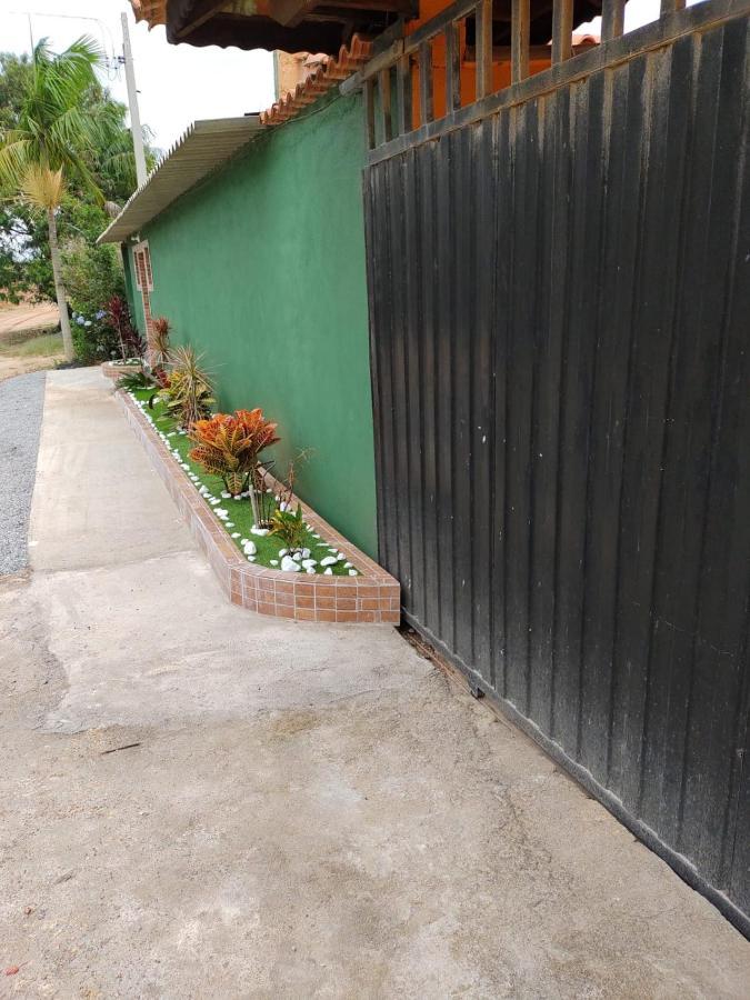 Chacara Bella Vida Com Piscina Churrasqueira Salao De Festas Fogao A Lenha Quadra Арасаригуама Екстериор снимка