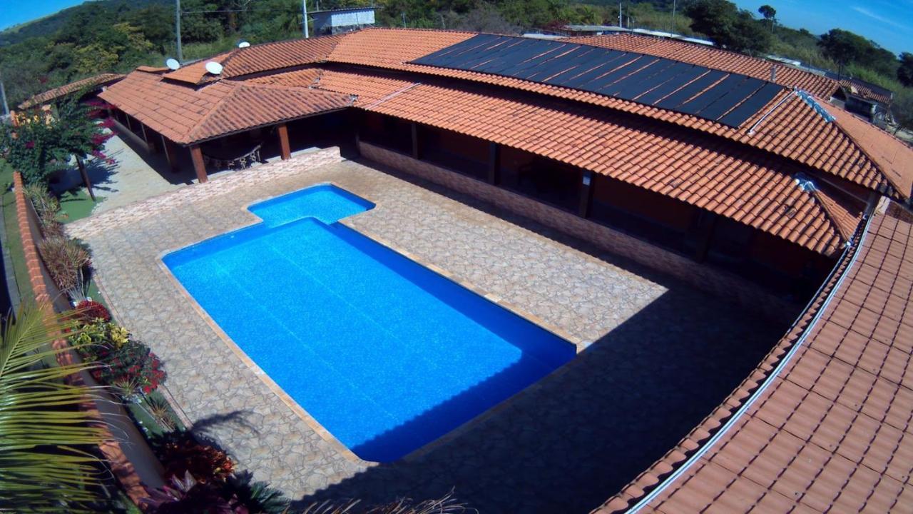 Chacara Bella Vida Com Piscina Churrasqueira Salao De Festas Fogao A Lenha Quadra Арасаригуама Екстериор снимка