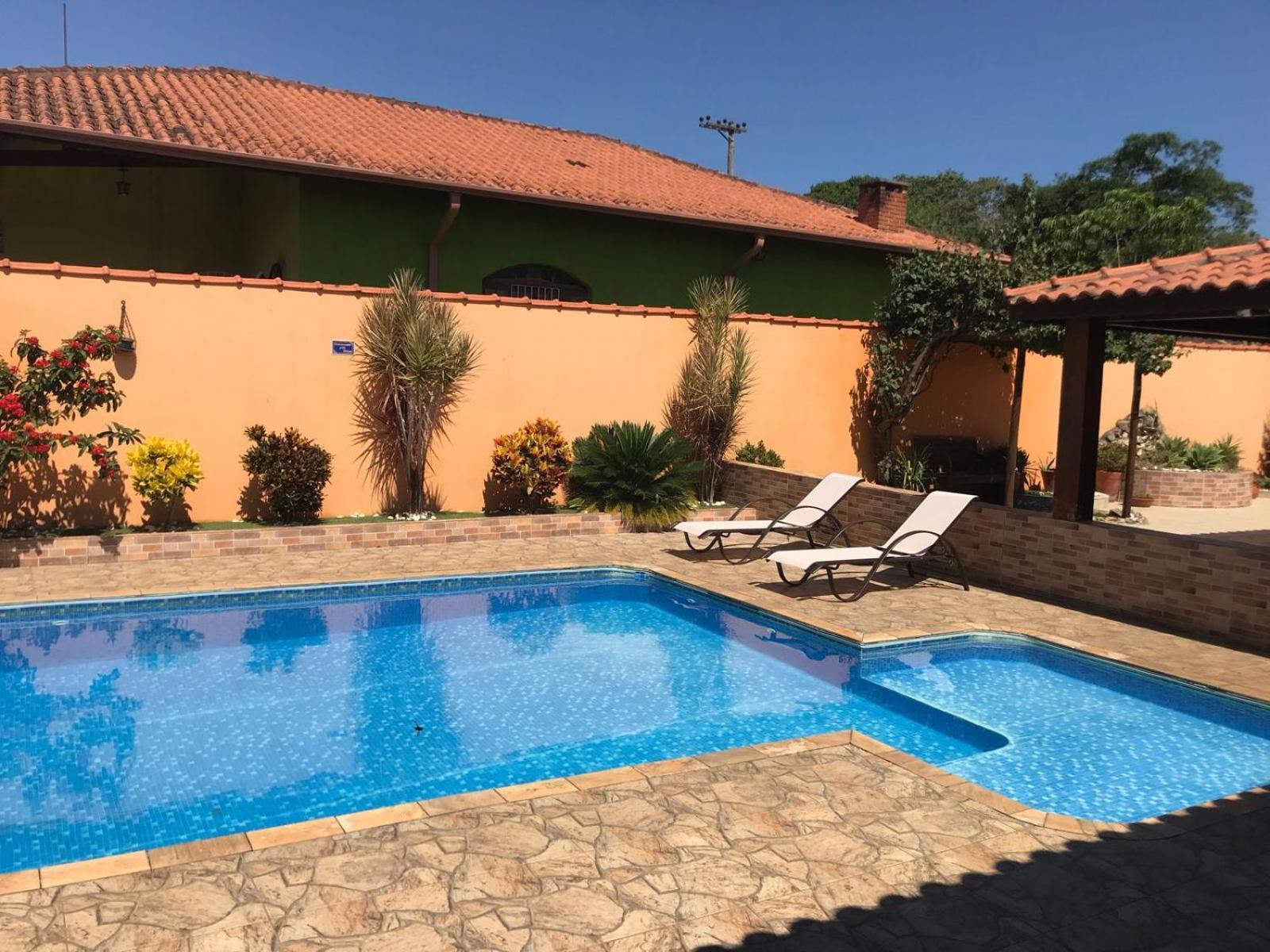 Chacara Bella Vida Com Piscina Churrasqueira Salao De Festas Fogao A Lenha Quadra Арасаригуама Екстериор снимка